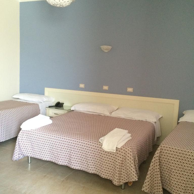 Hotel Zio Cataldo Корато Екстериор снимка