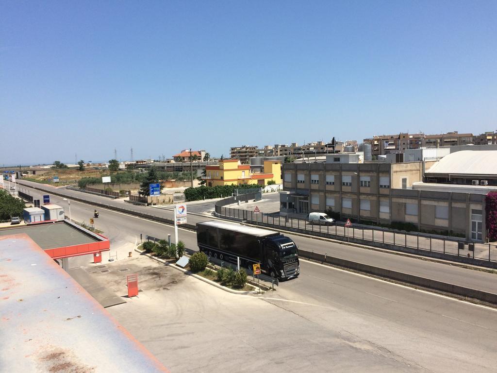 Hotel Zio Cataldo Корато Екстериор снимка